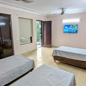 Hostel Happy Nest And Pg